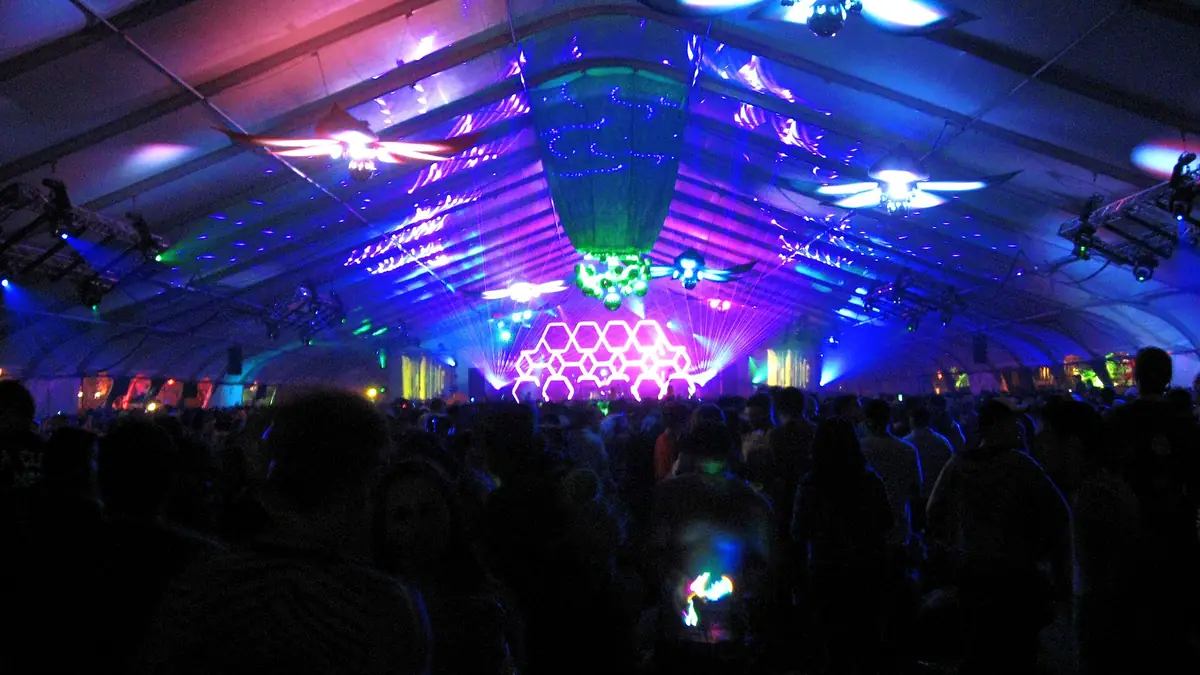 the guy who went before Paul van Dyck @ Beyond Wonderland 03.20.10